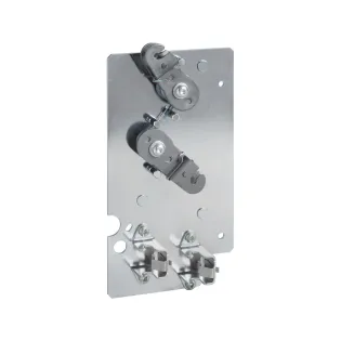 Schneider Electric 48610, MasterPact NW, EasyPact MVS, 3 Adet Açık Tip Güç Şalteri için Mekanik Kilit Seti(3 Kaynaklı, Sadece Biri Kapalı)